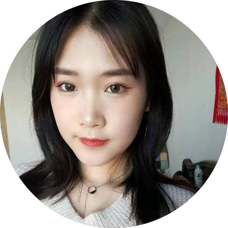 Yuki, 28, customer with combination and sensitive skin